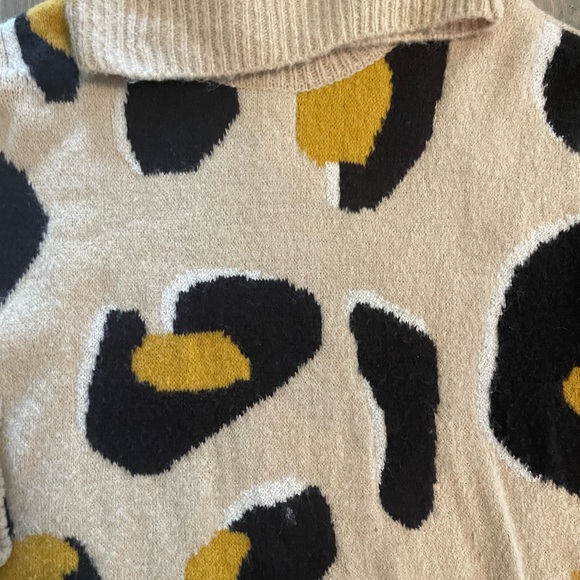 Anthropologie | Leopard Knit Turtleneck Sweater (S) - Picture 4 of 4